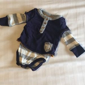 Burt’s Bees onesie shirt